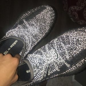 Yeezy double black static reflective (used)